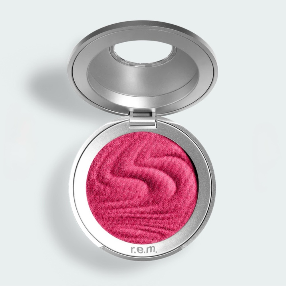 R.E.M. Beauty Blush - Strawberry Nebula